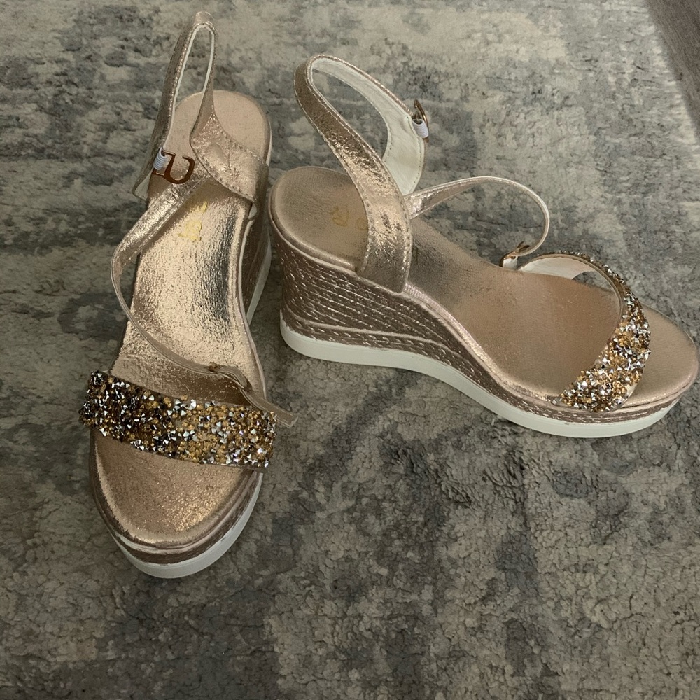 2 pair of new wedges